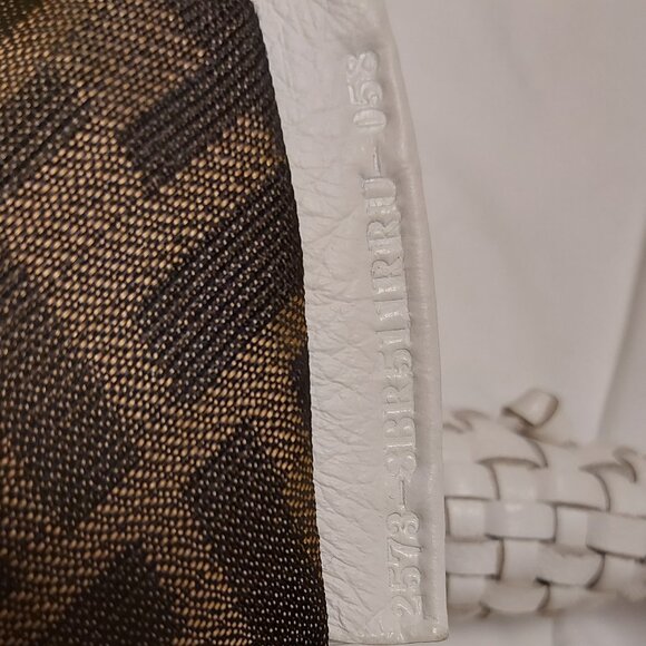 Fendi Spy Bag in White Leather - Picture 14 of 14